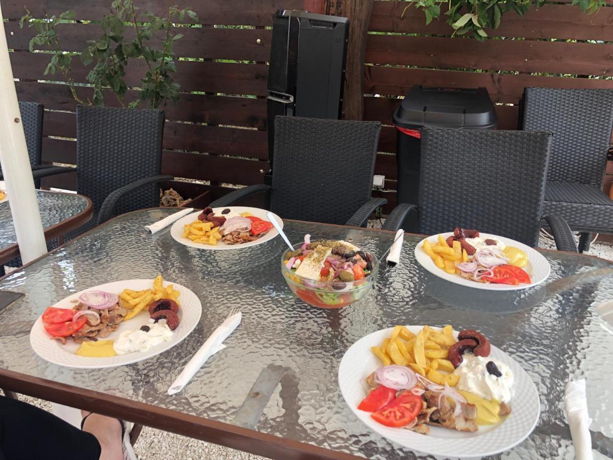 Plaisir Rooms Makriammos ภายนอก รูปภาพ